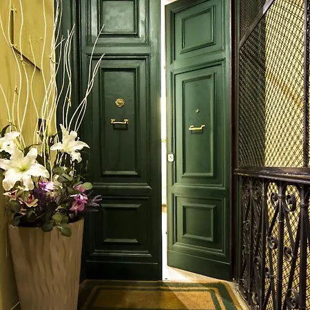 Residenza Tupini, S.pietro Guest house